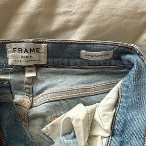 Frame Le High Skinny Crop in Ocean Ridge
